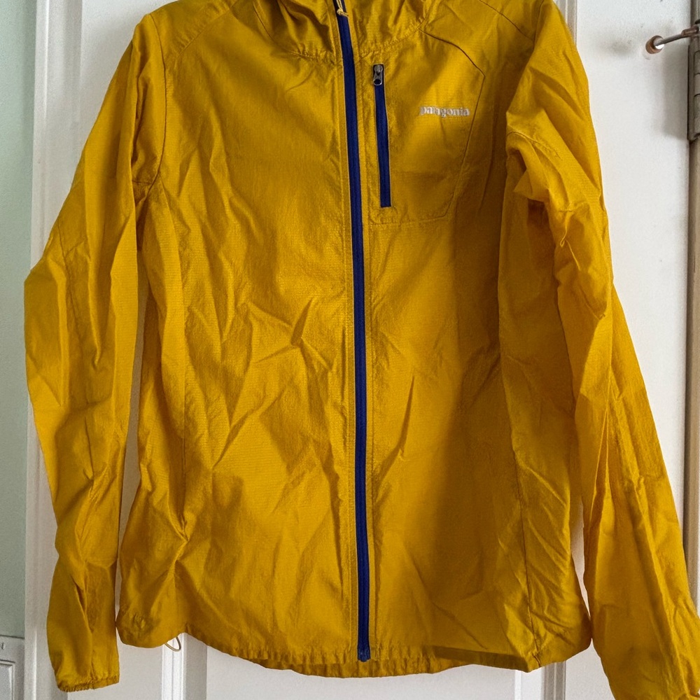 Patagonia Houdini bright Yellow Lightweight Jacket